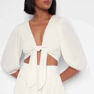 Express tie front puff sleeve top